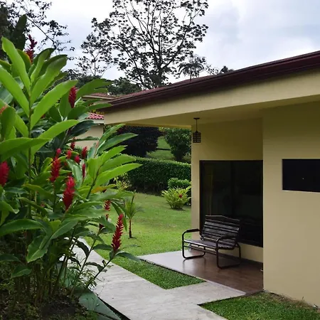 Arenal Volcano Inn La Fortuna Exterior foto