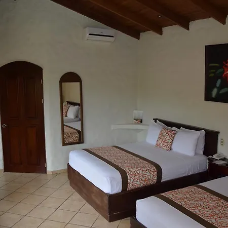 Arenal Volcano Inn La Fortuna Habitación foto